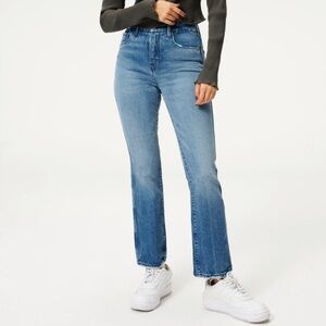 Good American‎ Good Curve Straight Jeans 4/27